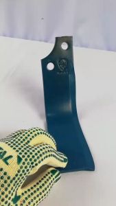 03720 ใบโรตารี่ซ้าย คูโบต้า ระยะห่างรูน๊อต 44มิล ยาว 260มิล เหล็กโบร่อน ให้ความทนทานสูง คมแข็ง ตราม้าบินเพกาซัส