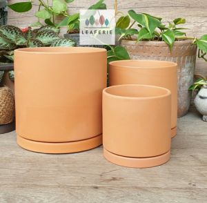 The Leaferie Terracotta E Flowerpot . flowerpots . flower pot . plant pots . planter . planters . Ceramic . Plants