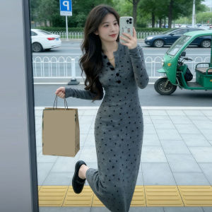 Y6Y | Slim Fitting Vintage Floral Dress