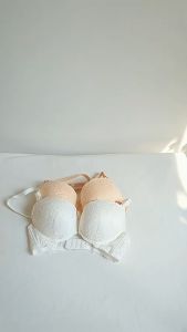 Áo ngực Lovely mút dày 439