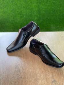 สินค้าใหม่ เปลี่ยนไซส์ฟรี 🎉รองเท้าคัทชูผู้ชาย หัวตัด ไม่ต้องเผื่อไซส์ หนังวัวแท้100% มีไซส์ใหญ่ 38-48