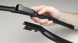 Chery Tiggo 8 Pro Year 2023 To Present Car Front Windshield Wiper Size 24 & 17 Inch (1 Pair) B9-2417