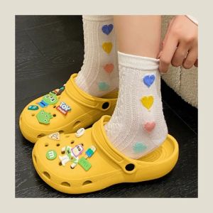 NQshop พร้อมส่งงานเข้าใหม่ รองเท้ารัดส้นหัวโตผู้ชาย งานลำลอง ทรงสวย ดีไซน์ดี รุ่นนี้สามารถใส่ได้หลากหลายโอกาส แมตช์ได้กับทุกลุค พร้อมส่งให้เลือกซื้อหลากหลายสี ใครยังไม่มีรุ่นนี้พลาดไม่ได้