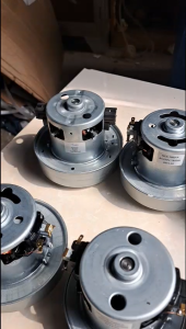 Motor máy hút bui 220V-1800w Đường kính bầu gió 13cm
