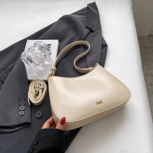 Wedding Bag Fancy Small Bag Womens Bag New Arrival Texture Niche Style Shoulder Underarm Bag Red Wedding Bride Messenger Bag