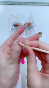 เล็บปลอมใหม่ ทำเล็บแฟชั่น แถมกาว เล็บปลอมยาว กันน้ำ หลากหลายสไตล์ สีชมพู กล่องละ 24 ชิ้น