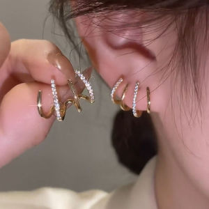 B.two Korean Geometric Earrings Four-prong Diamond Exquisite Earrings Creative Fashion Jewelry