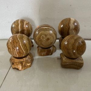 Cầu bi đá tự nhiên cho mệnh Kim và thổ đường kính 9-10 cm