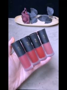 Lipstick Tahan Air & Long Lasting: Pilihan Terbaik Untuk Kegiatan Sehari-Hari