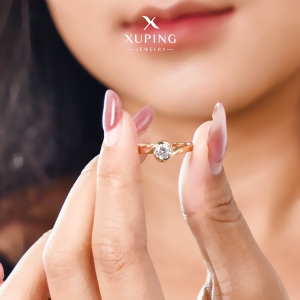 Xuping Cincin Kasual Fashion Wanita Permata Bulat List Aksesoris Wanita 0121250379