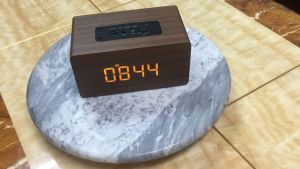 ★SG WARRANTY★W5C 52MM Double Horn Wooden 4.2 Bluetooth-compatible Alarm Clock Speaker and AUX Wired Connection for Smartphone / PC