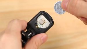 Tuner Gitar Digital Otomatis Akustik Rotatable 360 Degree Universal Tone Calibration