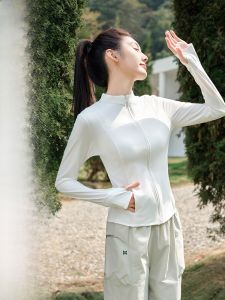 Miiow | Cat Woman Ice Silk Stand Collar UV Protection Clothing Lightweight Outdoor Sports Womens Summer New Yoga Sunscreen Suit