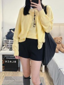 กางเกงขาสั้นสีดำเอวสูงทรงเอสำหรับผู้หญิง กางเกงขาสั้นลำลองสไตล์เกาหลี กางเกงขาสั้นทรงเข้ารูปสำหรับใส่ไปทำงาน กางเกงขาสั้นฤดูใบไม้ผลิ 2025