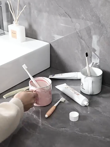 ที่เก็บแปรงสีฟันกันน้ำ ที่วางแปรงสีฟัน สีใส ฝาครอบกันฝุ่น ที่ใส่ยาสีฟัน ที่เก็บแปรงสีฟันพร้อมแก้ว ที่วางยาสีฟันในห้องน้ำ