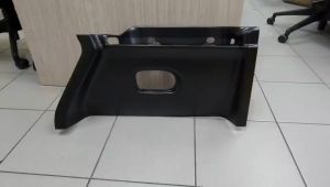 J119S01 NISSAN UD QUON CV4 CD4 CD5 DOUBLE AXLE TYPE 12轮 FOOT STEP PANEL LORRY TRUCK AKSESORI FOOT STEP