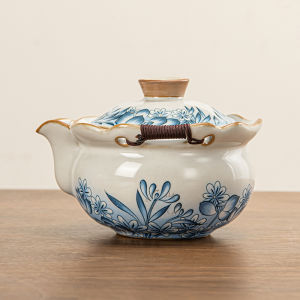 XIANGYE | High-Quality Anti-Burn Hand-Held Teapot with Lid
