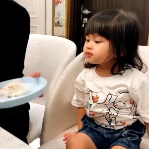 GIZIDAT MADU ANAK Asli 100% Original BPOM - Vitamin Untuk Penambah Berat Badan Dan Nafsu Makan Anak Terampuh Terpercaya - Vitamin multivitmin Nutrisi Suplemen Herbal Madu Ikan Sidat