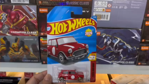 Mô Hình Xe Hot Wheels Austin Mini Cooper S (Màu Đỏ) – Tỉ Lệ 1:64 Chính Hãng