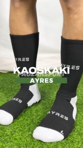 Kaos Kaki Ayres Anti Slip Kaoskaki Olahraga Pendek Sepakbola Futsal Hitam Putih Sebetis