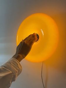 Đèn Tường Cảm Ứng Hình Bánh Donut Màu Cam – Phong Cách Bauhaus Điều Chỉnh Độ Sáng