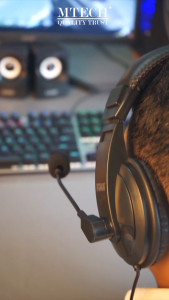 M-TECH ORIGINAL Headset Headphone A4 Superbass With Mic Gratis Audio Spliter