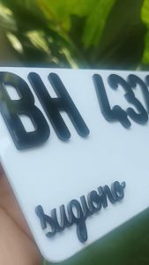 Desain Plat Nomor Kendaraan Akrilik: Panduan Lengkap