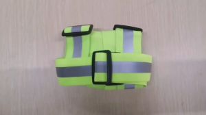 High-Visibility Reflective Safety Vest with Adjustable Buckle and Retractable Belt for Construction & Outdoor Safety Gear