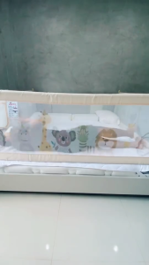 ที่กั้นเตียงเด็ก คอกกั้นเด็ก กันเด็กตกเตียง ปรับขึ้นลงง่าย ความสูง 70-93cm หลายขนาด 6/5/4 ฟุต แข็งแรง ตาข่ายระบายอากาศ