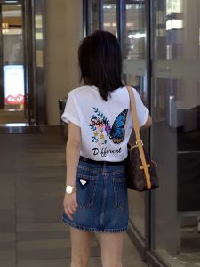 Butterfly Print Short Sleeve T-Shirt Womens Summer Fashion Design Cotton Top Korean Style Straight Cut Creative Pattern