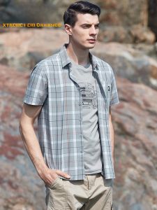 จี๊ป | เสื้อเชิ้ตผู้ชาย Jeep ลายสก็อต ทรงหลวม คอเหลี่ยม แขนสั้น ผ้าฝ้ายผสมโพลีเอสเตอร์ ระบายอากาศได้ดี ป้องกันรอยขีดข่วน