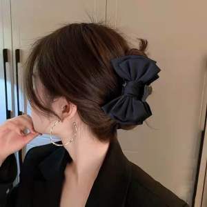Kẹp tóc nơ lớn bản to sau đầu satin kẹp tóc nữ màu trắng hồng xanh tiểu thư nữ tính phong cách Hàn Quốc