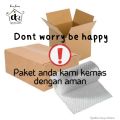 Piping Bag / Plastik Segitiga penghias kue coklat per 5 lembar. 