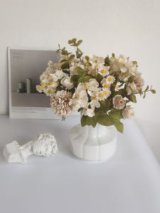 Bó Hoa Pha Lê Nhỏ Kiểu Pháp Tươi Mới 7 Nhánh Hoa Hồng Hoa Cúc Giả Trang Trí Đám Cưới Phong Cách Kem Theo Phong Cách Hiện Đại Đơn Giản