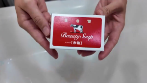 [Cow Beauty Soap Japan] Blue 85g Red 90g Made In Japan Cleansing Face And Body Whitening Moisturizing Rose And Jasmine Whitening Soap Mild And Non-Irritating
