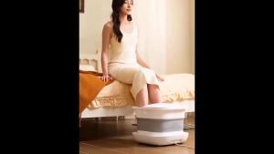 Bồn ngâm chân kiêm massage gấp gọn Philips PPM3102F tích hợp đèn hồng ngoại dung tích 9 lít - Hàng Nhập Khẩu Bảo Hành 12 Tháng