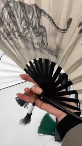 Kipas Lipat Sutra Cina Desain Seni Kaligrafi Tradisional Souvenir Eksklusif Aksesoris Fashion Oriental