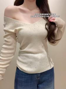 Elegant Knitted Base Shirt Womens V-neck Diamond-Heated Heavy Industry Fashion Soft Long Sleeve Citywalk Daily Wear