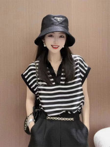 Elegant French Style Black and White Stripes V-Neck T-Shirt