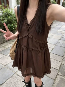 SENWA | Đầm Ngắn Không T Tay Vòng Cổ V Ruffle Mầu Đậu Phộng Pháp