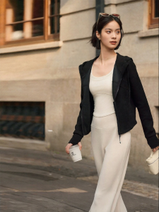 S&W | Womens Hooded Zip Short Sports Jacket