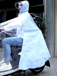 Áo mưa đi xe máy trong suốt hàng nội địa trung cao cấp dành cho mẹ và bé