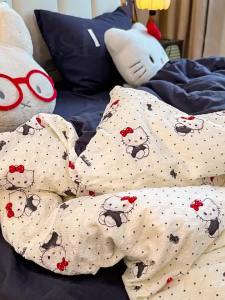 susan | Fashion KT Cat Color Block Bedding Set