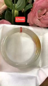 Vòng Cẩm Thạch mới Trắng Vàng Bóng đẹp Ni 57mm Chột 8mm Nữ mạng kim mạng thủy 55kg đến 65kg đeo dễ thương xinh xuất sắc chỉ có 980k ạ