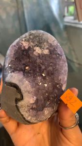 Hốc trứng đá thạch anh tím Amethyst egg tự nhiên Braxin năng lượng phong thủy 892