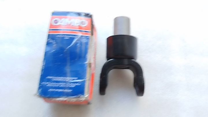 Khớp nối trục hộp số xe Dongben 870kg- Đường kính trục then 30mm, 18 then
