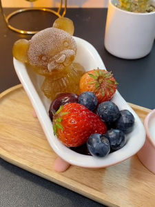 ช่องน้ำแข็งหมีสต๊อกไส้เดี่ยวแบบ 3D ยางซิลิโคนสำหรับเครื่องดื่มกาแฟและน้ำมันถั่วฝักยาว ช่องน้ำแข็งหมีที่สร้างสรรค์