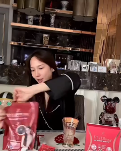 Per Berry Buk เพอร์เบอร์รี่บุก ไฟเบอร์เยลลี่ อั้มพัชราภา