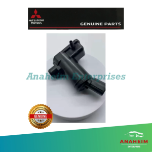 Mitsubishi Montero 2008 - 2018 Windshield Washer Motor (black coupler connector) - MN182397