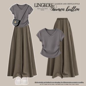 NUMEN BUTTON | Plus Size Fitted T-Shirt and A-line Skirt Pants Set